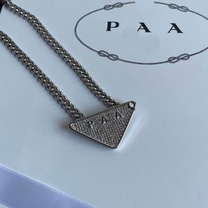 Silver Plated Luxury Copper Necklaces Designer Triangle Charm Necklaces Fashion Women Jewelry Romantic Birthday Gift Necklace High Quality Jewelry