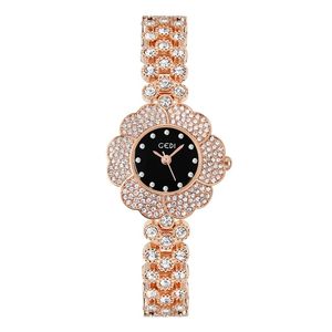 ZDR_WOMENS Simple Light Luxury High Fashion Flower Shape Alloy Armband Liten utsökt vattentät kvartsur Watch Wristwatches presenter