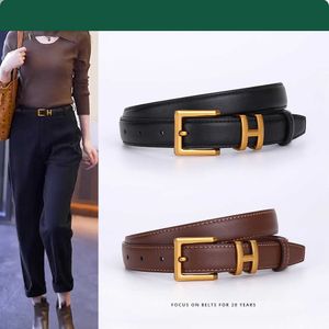 حزام نسائي جديد متعدد الاستخدامات حزام أصلي من الجلد العصري العصري لنسخة حزام زخرفية بسيطة ومتعددة الاستخدامات