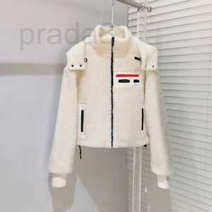 Fourrure de femme Faux Designer Vestes d'hiver Polaire Puffer Sherpa Shearling Manteaux d'extérieur Femme Manteau en daim Hommes Chaud Épaissi Agneau Puff 3PUA