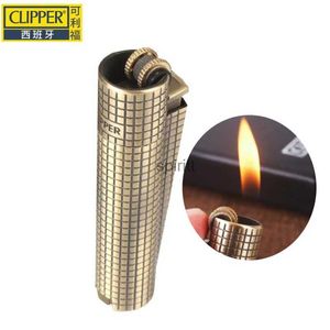 Lighters Vintage Spanish Clipper Lighter Metal Wheel Igniter CMP11 Large Clipper Lighter Smoking Gadget for Men Gift Box YQ240124