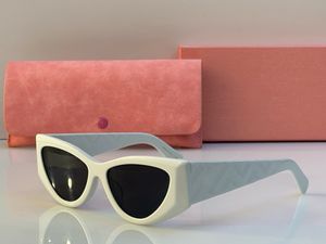 Damen-Sonnenbrille für den Sommer, beliebte Mode, 06YS, Designer CayEye, stilvoller Outdoor-Stil, CR39, Anti-Ultraviolett, Retro-Platte, Acetatfaser-Rahmen, Brille, zufällige Box