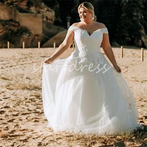 Abiti da sposa taglie forti con spalle scoperte Applicazioni eleganti in pizzo Una linea Tulle Abiti da sposa da spiaggia 2024 Corsetto Abito da sposa country Lunghezza pavimento Vestios De Novias Esterno