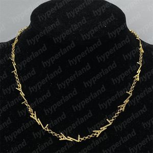 Ciondoli con lettere Collana di design da donna Bracciale in argento dorato Gioielli pendenti Cravatte per feste Collane da regalo in acciaio inossidabile placcato Y Bracciali da uomo