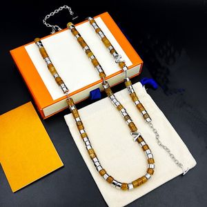 Europe America Fashion Style Shades Necklace Bracelet Men Silver-colour Metal Engraved V Letter Brown Pyramide Bead Jewelry Sets M00887