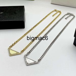 P Designer Jewelry Triangle Diamond Necklace Male and Female Proda Netlace Netclaces Hip Hop Street Massion Netclace Holday Gift