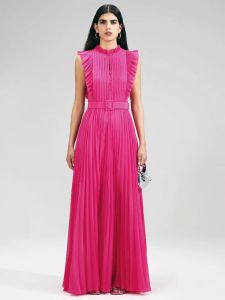 女性の新しい夏の高品質ファッションローズレッドプリーツベルトユニークなパーティーセレブシックな気質カジュアルエレガントな長いドレス