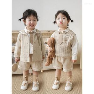 Giacche Cappotto coreano per bambini Giacca ricamata con orso per ragazze Primavera 2024 Abbigliamento casual per bambini