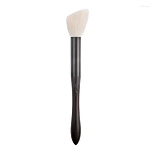 Make-up-Pinsel Q5-14, professionell, handgefertigt, weiches Saikoho-Ziegenhaar, doppelt abgewinkelter Highlighter-Pinsel mit Ebenholzgriff, Make-up