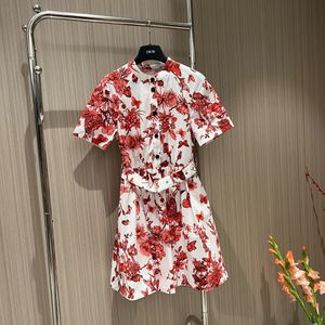 Europejska marka modowa Cotton Red Floral Print z krótkim rękawem Zebrana talia mini sukienka