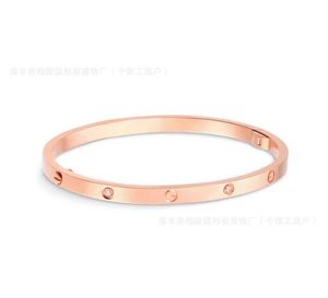 Designer C-arter Pulseira CNC V Ouro Versão Alta Rose Edição Estreita com Quatro Diamantes e Seis Cachoeira Clássica Cheia de Estrelas 8U1Z