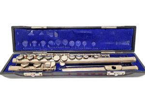 YFL-23 FLUTE SED HAD NICKEL Srebrny instrument z obudową