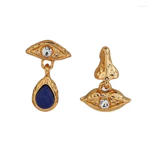 Gli orecchini pendenti con occhio di lapislazzuli retrò francese sono orecchini ad ago in argento lussuosi e alla moda di alta qualità, squisiti e semplici.