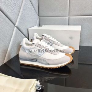 2024 Casual Designer Womens Flow Shoes Travel Leather Man Lace-up Elies Shoes Fashion Lady Running Trainers Letters Woman Shoe Platform Gym Sneakers Gym Shoes 694