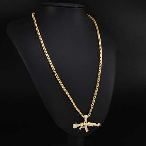 Pendant Necklaces Womens Fashion Necklace 2022 Gun Cross Pendant Crystal Water Diamond Chain Necklace Womens Punk Chain Jewelry Gift S24522