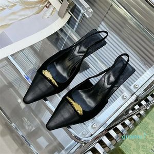 Zapatos de tacón alto con herrajes para la cabeza de la bomba para mujer Zapatos de diseñador Sandalias de vestir de oficina Zapatos de tacón con tira trasera de cuero de gamuza Punta puntiaguda Tacón bajo Cómodo Cita para caminar