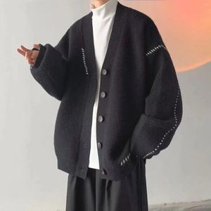 Herrtröjor Löst och retro japansk lat stil tröja hösten vinterpar V-ringning High End Cardigan Jacket