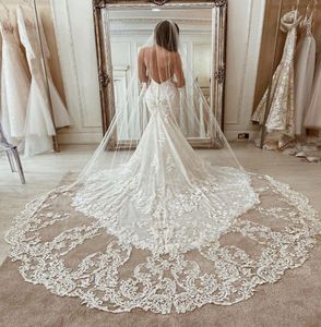 2020 uma camada frisada 3m longo catedral véus de casamento apliques macio tule véu nupcial acessórios de casamento com comb8295622