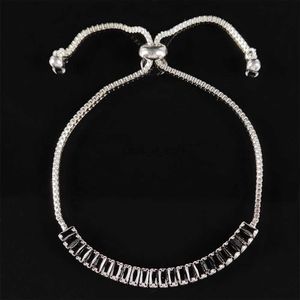 Armreif 2023 neue Luxus-Prinzessin silberfarben auf der Hand verstellbares Armband Armreif für Frauen Jubiläumsgeschenk Schmuck Großhandel S6099H240125