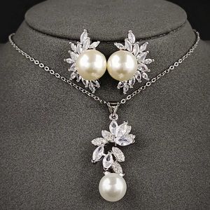 Bracelet Earrings Necklace 2023 Classic Luxury silver color bride Pearl Jewelry Set Drop Earings Pendant for Women Wedding Christmas Party Gift J6705 H240125