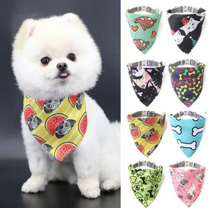Hundkläder Lovely Print Pet Collar Cat Saliv Handduk Triangel Bib Pisty Bibbs Washable Scarf Dogs Accessories