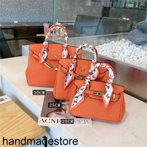 Handtasche Platinum Designer Litschi Muster Tasche Damen Schal Vielseitiger Single Shoulder Leder Messenger