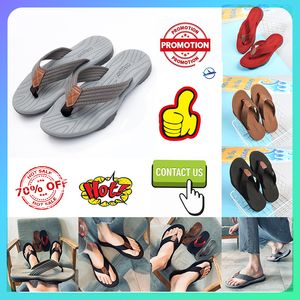 Spedizione gratuita Luxury Slide Designer Casual Platform Slides Pantofole Uomo Donna indossa - Infradito leggere con sandali da spiaggia piatti da bagno floreale