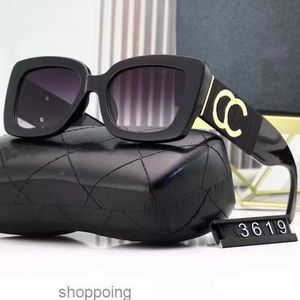 Solglasögon Solglasögon för manglasögon Goggle Beach Sun Glasögon UV400 med låda mycket bra festivalgåva 5 färg