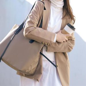 Bolsas femininas Trendy One-Shoulder de grande capacidade para compras simples bolsas de axilas 13 14 15 polegadas199e
