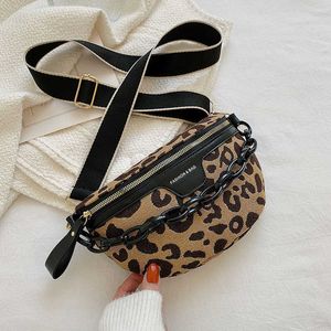 Marsupi Borsa da donna Nuovo multifunzionale Versatile Borsa a tracolla a tracolla Borsa a catena di qualità con sollevamento a mano