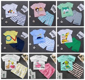 Kinder Designer Kleidung Jungen Cartoon Shirts Kurze Hosen 2 stücke Set Kurzarm Kleinkind Mädchen Outfits Sommer Kinder Kleidung 15 Designs D7285372