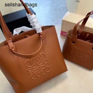 Loewwes Borsa tote Anagrams Ragazza Luo Yi Wei Shopping Cestino per verdure Borsa monospalla in pura pelle Stile pastorale Grande carino con logo rj