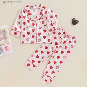 Completi di abbigliamento Per bambini Ragazze Primavera Autunno Pigiama da notte per bambini in raso di seta Stampa a cuore Camicia a maniche lunghe con risvolto Camicia + Pantaloni Pigiama