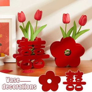 2PCS Vases Creative Vase Ornaments Chinese Wedding Supplies Decor 3D Red Xi/Flower Shape Felt Handicrafts Retro Vase Home Party Room Layout