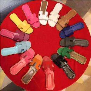 Fashion slippers Women Designer sandals for womens slipper mens casual loafers shoes outdoor beach slides flat bottom with buckle unisex genuine leather