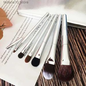 Makeup Shandes Series BB Silver 6pcs Makeup Pędzle Zestaw podkładu luźnego proszku korektora cieni do powiek Cosmaetic Tools for Beauty Q240126