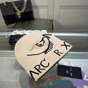 Arctery Beanie Luxuriöse Designer-Mütze für Damen und Herren, ohne Krempe, bedruckt, klassischer modischer Buchstabe, mehrfarbig, Herbst und Winter, 98 Arc-Mütze