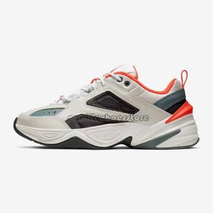 Lyxdesigner skor billig svart vit monark m2k tekno mode pappa skor monark 4 designer zapatillas löparskor män kvinnor klassiska sneakers des unisex 538