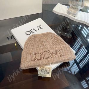 Bola bonés moda lã chapéu de malha para mulheres designer loewe beanie boné inverno cashmere tecido chapéu quente para homens presente de aniversário 7589