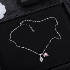 Fashion Diamond Love Halsband för kvinna Chokers Pearl Necklace Bow Designer Halsband presentkedja smycken