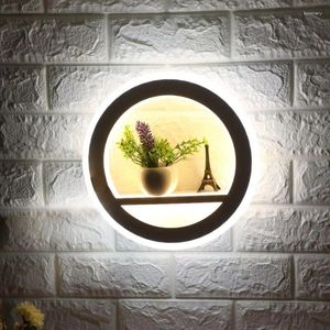 Lampada a muro 220 V Luce a LED moderna acrilica per la camera da letto creativa Mout