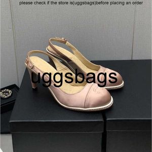 högkvalitativ chanelity c dubbel silkesandaler vintage kvinnor damer låsande c broderi slingback pumpar rund mössa tå stilett märke höga klackar fest bröllop