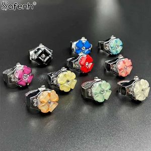 Band Rings 1Pc Vintage Punk Finger Watch Unisex Fashion Flower Flip Rhinestone Mini Elastic Strap Finger Quartz Watch Ring for Party Club 240125