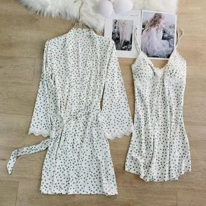 Damska odzież snu Kobiet Sweeth Suknia Suknia Seksowna Rayon Cienka nocna Kimono M-XL Bathobe PaJamas Suit Casual Loose Home Ubrania