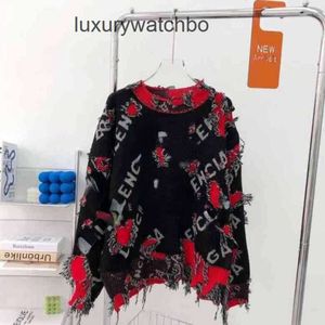 Sonbahar Designer Erkek Sweaters Hoodies Moda Balencigas 2024 Doğru Versiyonu En son yün örgü deliği takılı kesilmiş MV29 5BUW