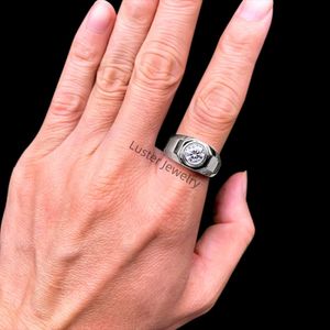 Lustre Jewellery 10/14 Karat Ehering mit Diamant, Hip-Hop-Männer-Moissanit-Ring aus 18 Karat Gold zur Verlobung