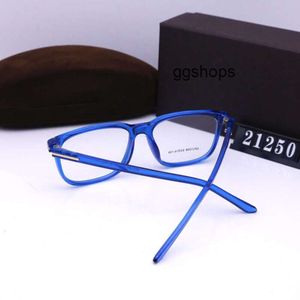 Kör SUNGLASS SUPER FORD OCH BOX TF Fashion James Sun Tom för Celebrity Optical Man Ladies Star Woman Eyeglasses With Glases Solglasögon CON4 GLC9