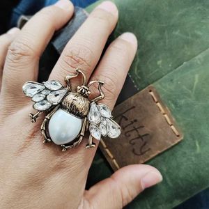 Band Rings Vintage Statement Crystal Pearl Bees Rings for Women Adjustable Finger Female Jewelry 240125