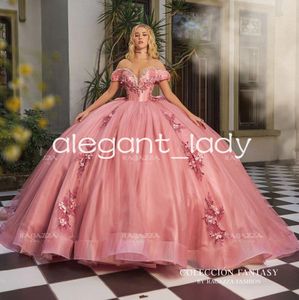 Dazzling Blush Sparly Princess Quinceanera klänningar från axeln 3d blommig applikation korsett vestidos de 15 anos quinceaneras 2024