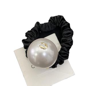 Classico versatile nastro di perle corda per capelli accessori per capelli perline perfette corda arruffata accessori per capelli di design regalo di anniversario di San Valentino